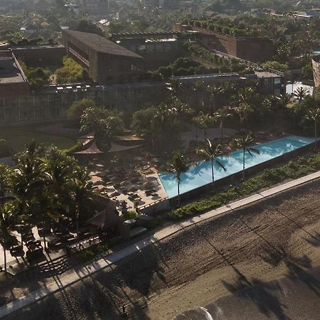 Potato Head Suites&Studios Seminyak Esterno foto Aerial view of the hotel