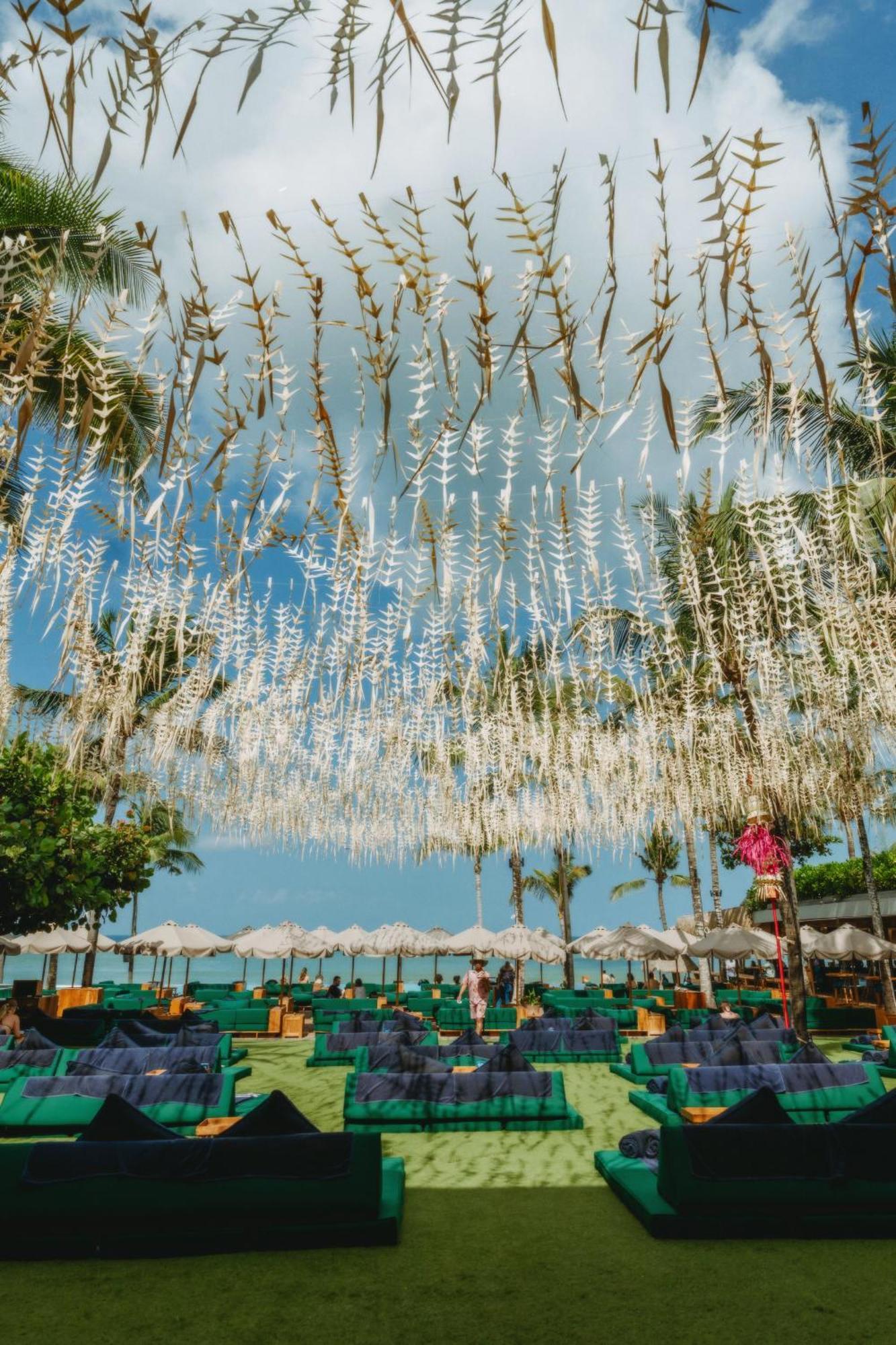 Potato Head Suites&Studios Seminyak Esterno foto Wisteria at the beach