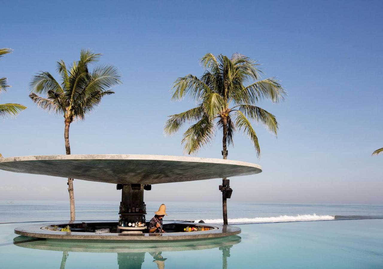 Potato Head Suites&Studios Seminyak Esterno foto The bar at the resort
