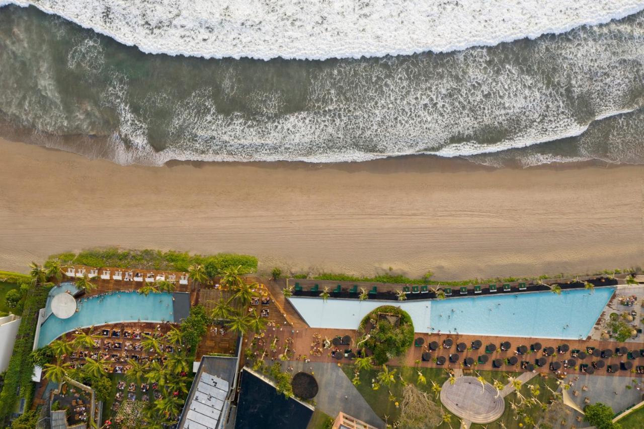 Potato Head Suites&Studios Seminyak Esterno foto Aerial view of the beach
